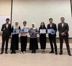 КМУнун РЕКТОРУ ЖЕҢҮҮЧҮЛӨРДҮ КАБЫЛ АЛДЫ