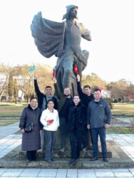 «АЛТЫН ТҮЙҮН» БАЛДАР АКАДЕМИЯСЫНЫН ПЕДАГОДОРУ РОССИЯЛЫК КЕСИПТЕШТЕРИНИН ТАЖРЫЙБАСЫН ҮЙРӨНҮШТҮ