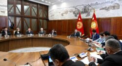 ПРЕЗИДЕНТ САДЫР ЖАПАРОВ ОБОЗНАЧИЛ ОСНОВНЫЕ НАПРАВЛЕНИЯ МОДЕРНИЗАЦИИ ШКОЛЬНОГО ОБРАЗОВАНИЯ КЫРГЫЗСТАНА