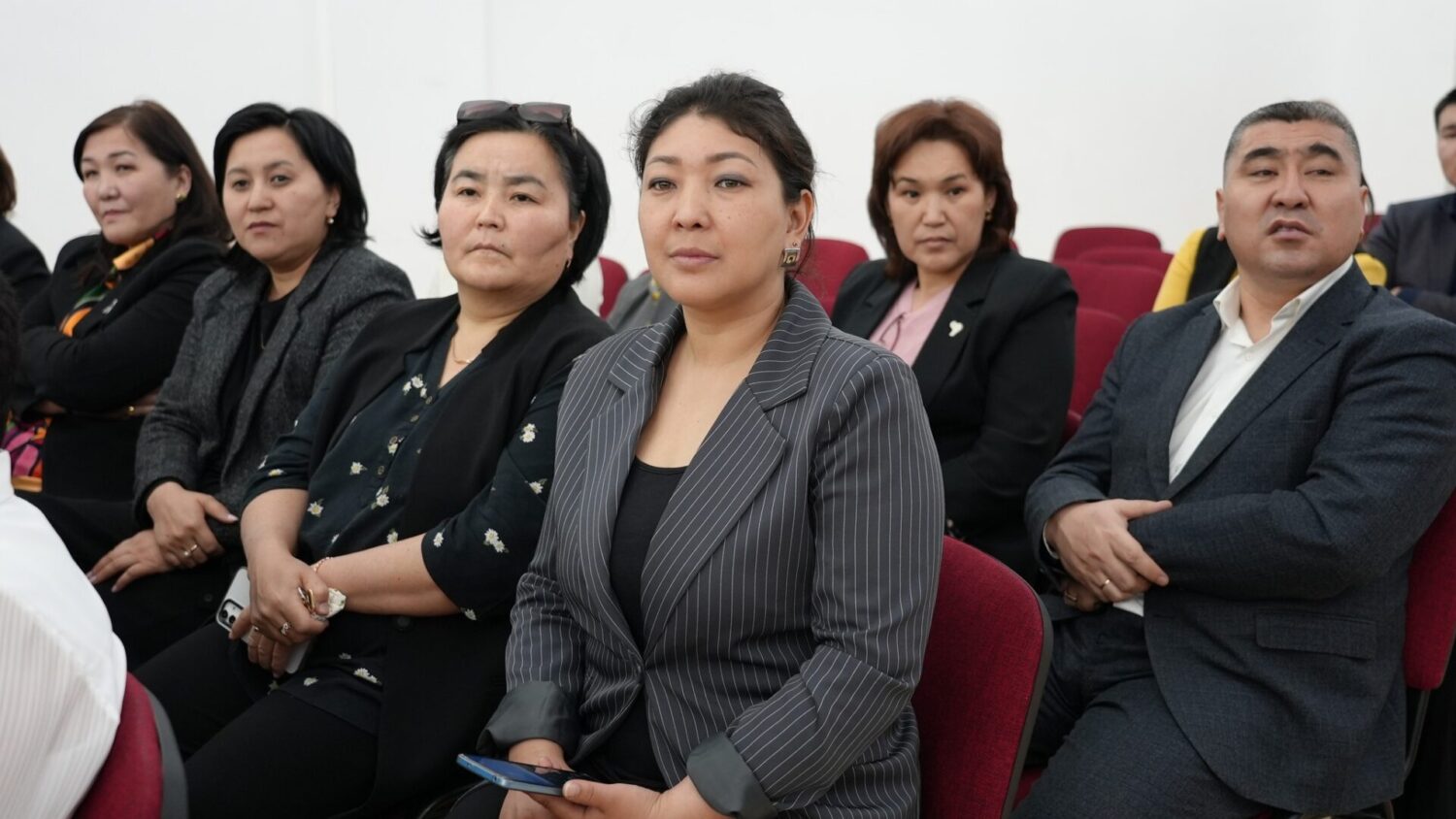 КМУ АККРЕДИТАЦИЯДАН ИЙГИЛИКТҮҮ ӨТТҮ