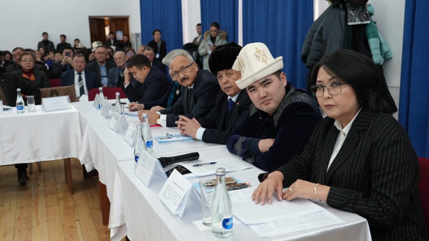 СОВЕТБЕК БАЙГАЗИЕВДИН ЭМГЕКТЕРИ