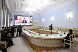 МИНКАБ ТӨРАГАСЫ АКЫЛБЕК ЖАПАРОВ УЛУТТУК ОНЛАЙН САБАК ӨТТҮ