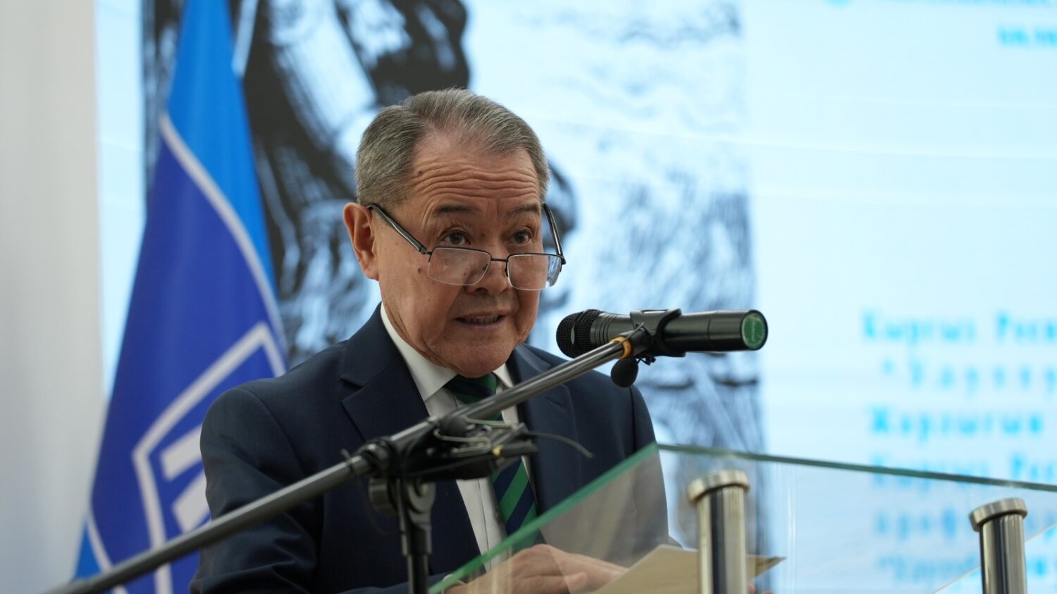 СОВЕТБЕК БАЙГАЗИЕВДИН ЭМГЕКТЕРИ