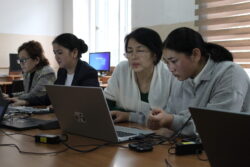 Жасалма интеллект: мугалимдерге чоң жардамчы