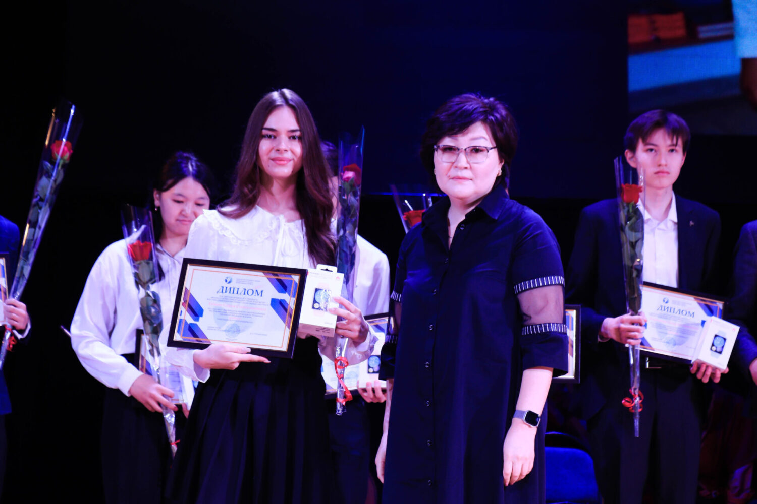 БИЛИМ ОЛИМПИНЕ ИНТЕЛЛЕКТУАЛДАР ЧЫКТЫ