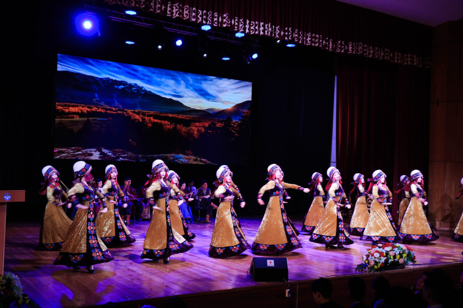 БИЛИМ ОЛИМПИНЕ ИНТЕЛЛЕКТУАЛДАР ЧЫКТЫ