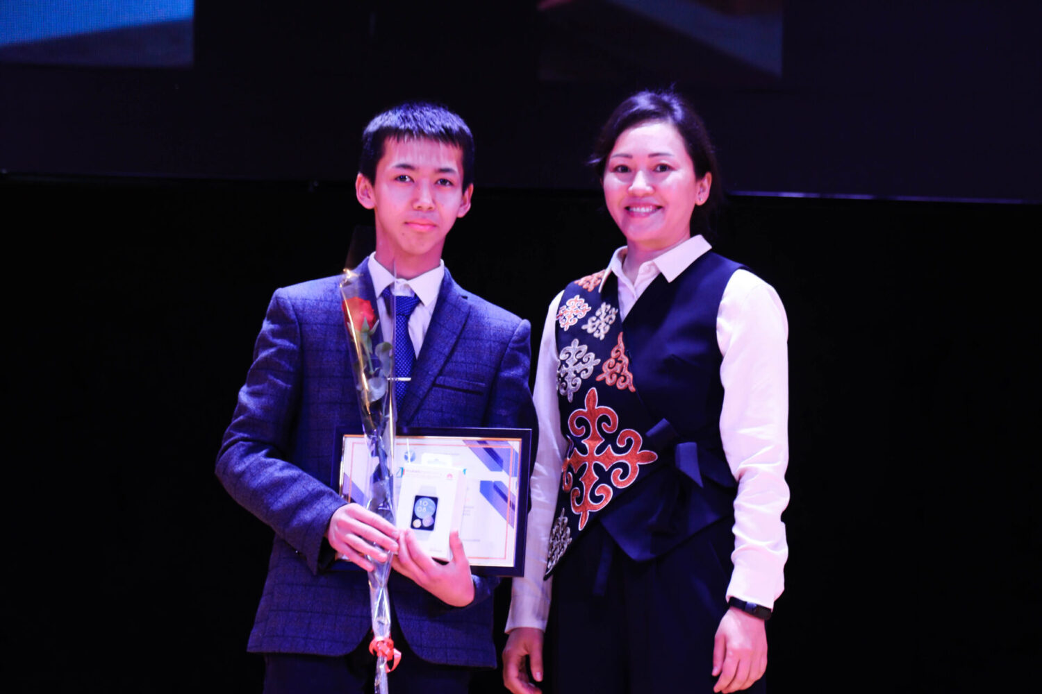 БИЛИМ ОЛИМПИНЕ ИНТЕЛЛЕКТУАЛДАР ЧЫКТЫ