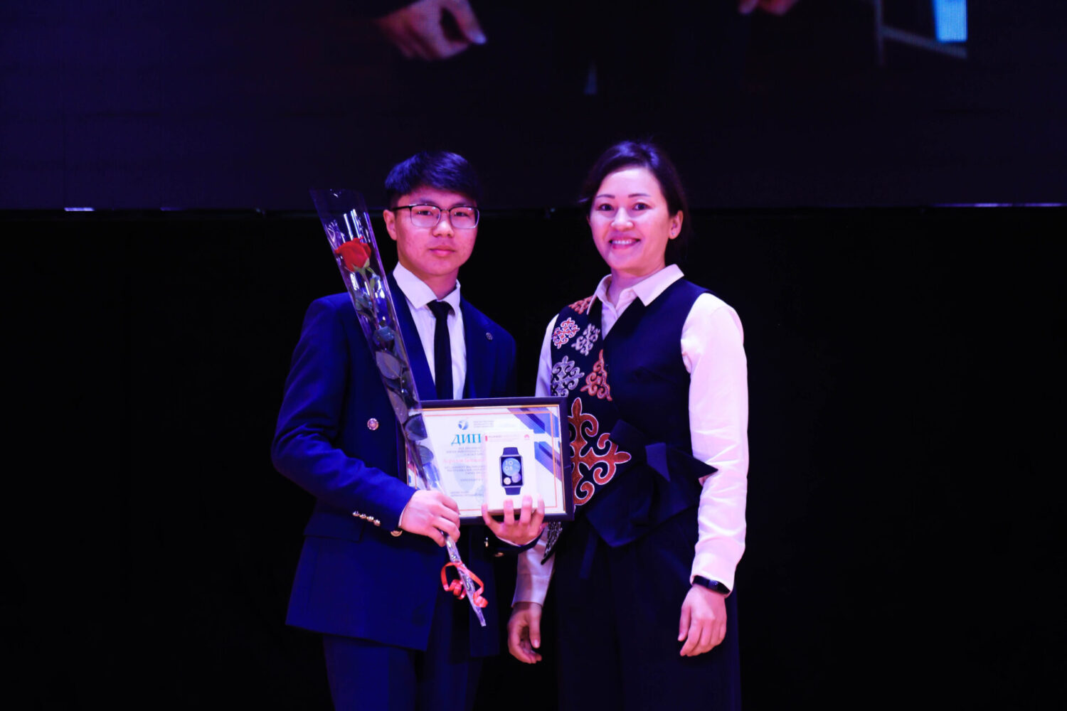 БИЛИМ ОЛИМПИНЕ ИНТЕЛЛЕКТУАЛДАР ЧЫКТЫ