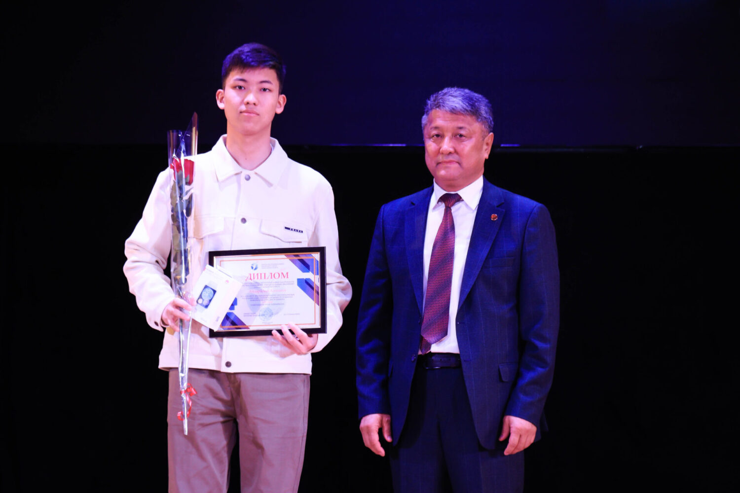 БИЛИМ ОЛИМПИНЕ ИНТЕЛЛЕКТУАЛДАР ЧЫКТЫ