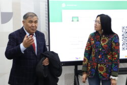 ОКУТУУЧУЛАР ЖАСАЛМА АКЫЛ БОЮНЧА ЖАҢЫ МААЛЫМАТТАРГА ЭЭ БОЛУШТУ