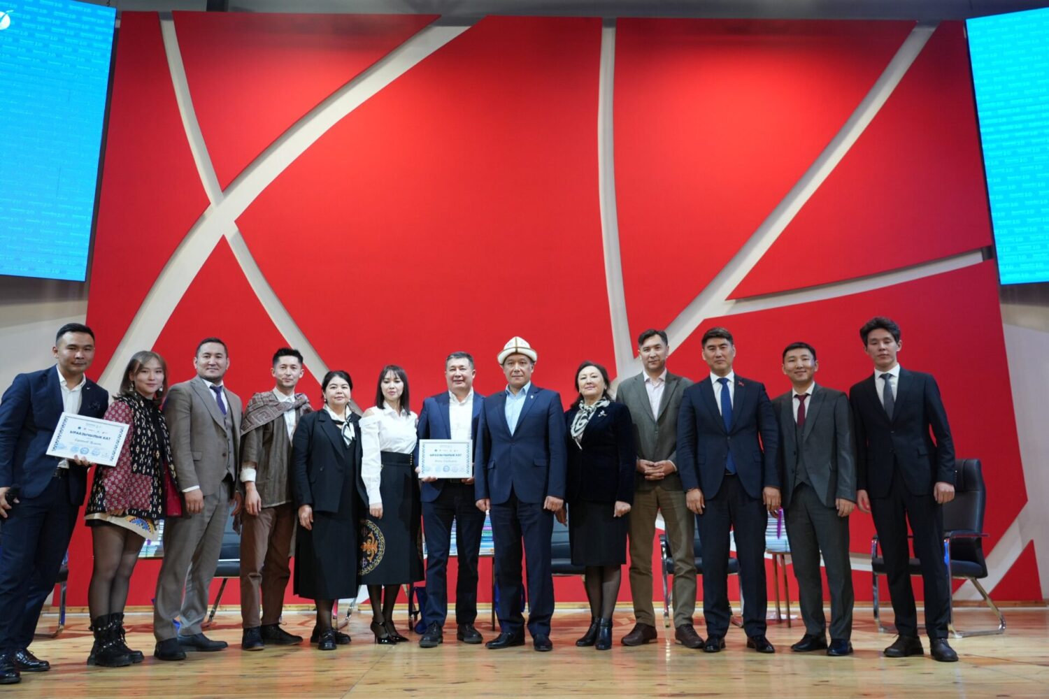 “Заманбап кыргыз тили 2.0”: бизнес кыргыз тилин тандады