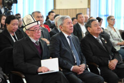 Минкаб башчысы КУУнун студенттерине лекция окуду