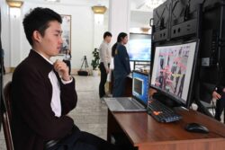 Минкаб башчысы КУУнун студенттерине лекция окуду