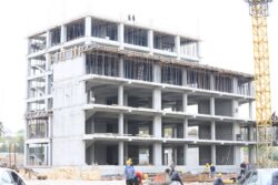 КЫРГЫЗСТАНДА БИРИНЧИ ЖОЛУ БООР АЛМАШТЫРУУ ОПЕРАЦИЯСЫ ОШМУДА ЖАСАЛАТ