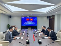 ОшМУда робототехника лабораториялык борбору ачылат