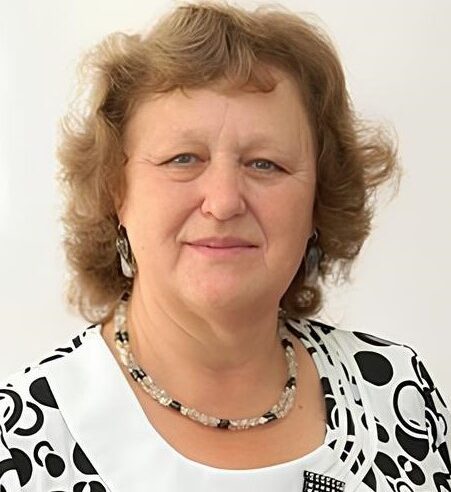 Cкончалась отличник образования Кыргызской Республики Хохлова Лариса Сергеевна