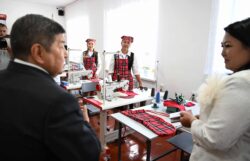 Акылбек Жапаров: курулушу көп жылдан бери созулуп жаткан мектептердин 80 пайызы курулуп бүттү