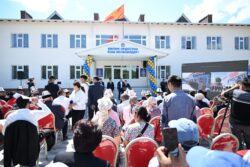 Акылбек Жапаров: курулушу көп жылдан бери созулуп жаткан мектептердин 80 пайызы курулуп бүттү