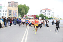 ОШМУда “ЖИБЕК-ЖОЛУ МАРАФОНУ-2024” ЖЫЙЫНТЫКТАЛДЫ