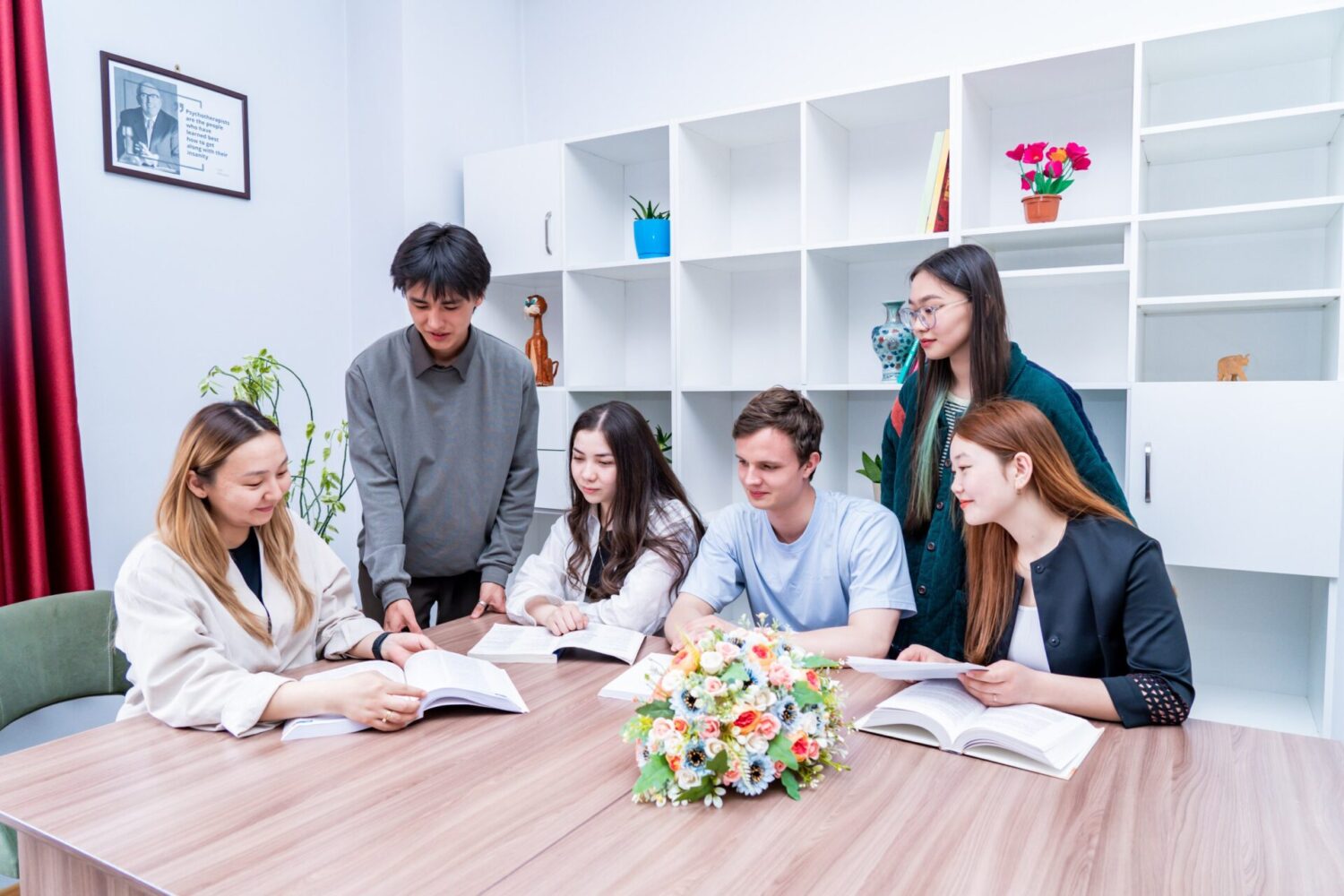 “Ала-Тоо” Эл аралык университети – дүйнөгө ачылган каалга!