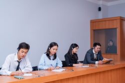 “Ала-Тоо” Эл аралык университети – дүйнөгө ачылган каалга!