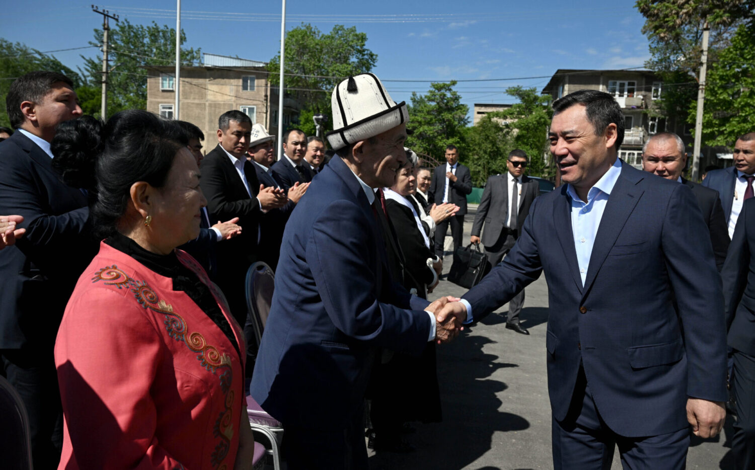 ПРЕЗИДЕНТ САДЫР ЖАПАРОВ: Ар бир курулган мектеп— өлкөбүздүн өнүгүүсүнө кошулган салым