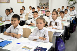 ПРЕЗИДЕНТ САДЫР ЖАПАРОВ: Ар бир курулган мектеп— өлкөбүздүн өнүгүүсүнө кошулган салым