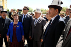 ПРЕЗИДЕНТ САДЫР ЖАПАРОВ: Ар бир курулган мектеп— өлкөбүздүн өнүгүүсүнө кошулган салым