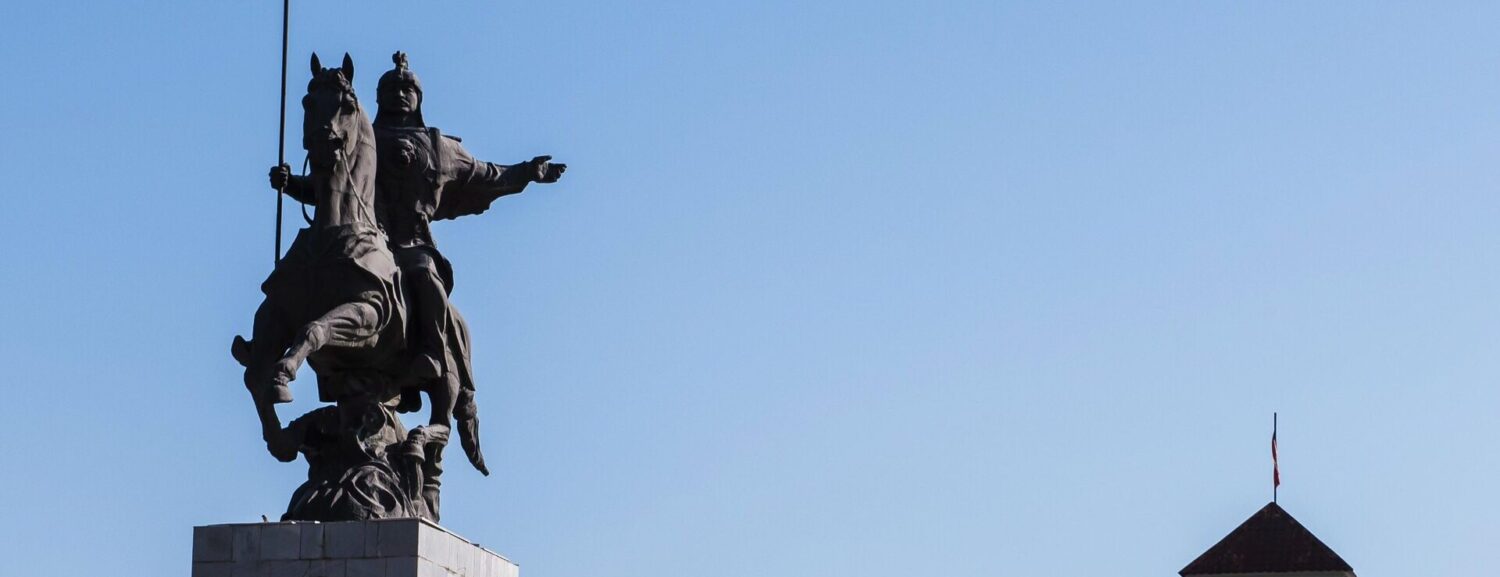 «Курманбек» эпосундагы ата-бала темасы