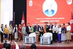 Профессор Абдыкерим Муратов ОшМУнун ардактуу профессору