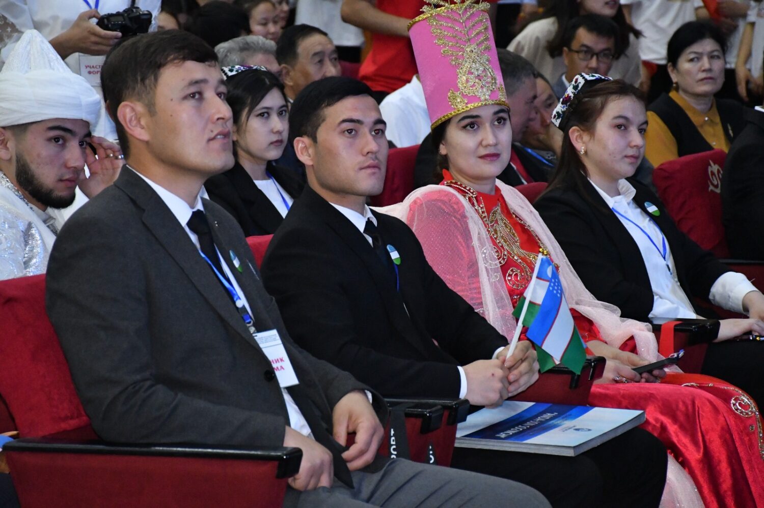 ЭЛ АРАЛЫК ЖАШТАР ФОРУМУ