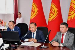 СТУДЕНТТИК ОЛИМПИАДАНЫН ЖЕҢҮҮЧҮЛӨРҮ ЖАНА ОКУТУУЧУЛАР СЫЙЛАНДЫ