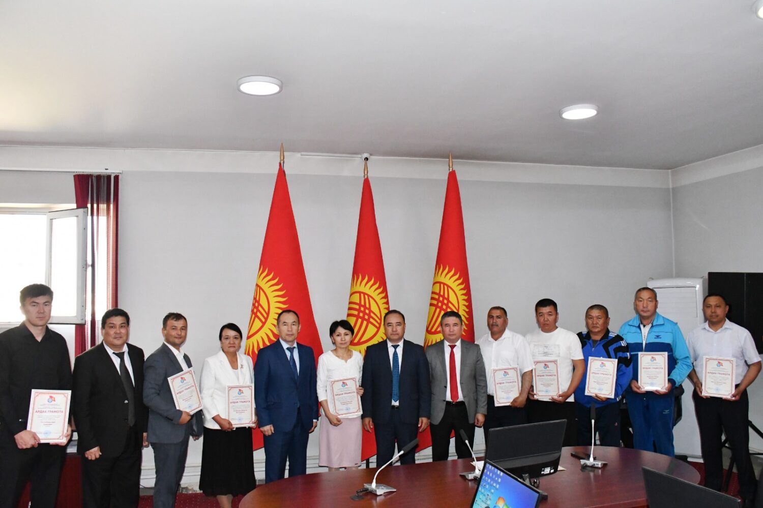 СТУДЕНТТИК ОЛИМПИАДАНЫН ЖЕҢҮҮЧҮЛӨРҮ ЖАНА ОКУТУУЧУЛАР СЫЙЛАНДЫ