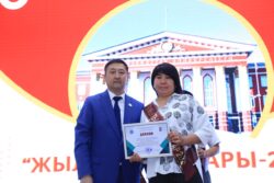 ОшМУнун мыктылары сыйланды