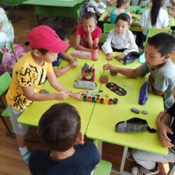 ЭС АЛУУ МЕНЕН БИЛИМДИ АЙКАЛЫШТЫРУУЧУ ЛАГЕРЬ