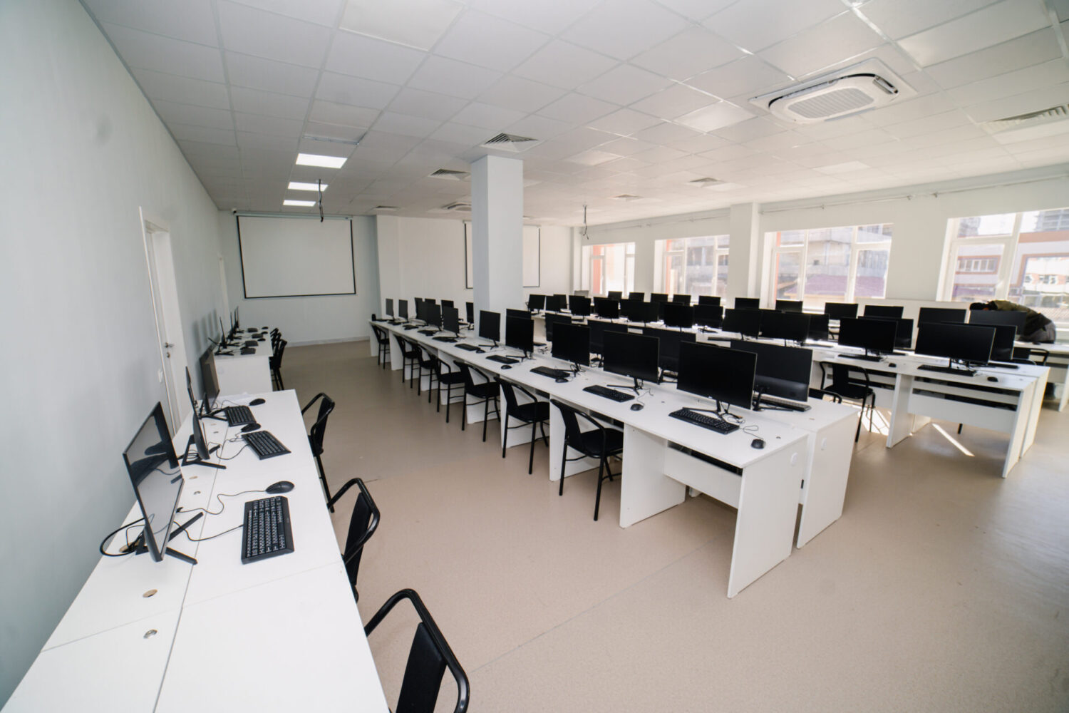 7 ПРЕИМУЩЕСТВ ПОСТУПЛЕНИЯ В МЕЖДУНАРОДНЫЙ УНИВЕРСИТЕТ “АЛА-ТОО”