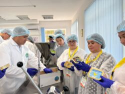 ОШТУНУН ДЕЛЕГАЦИЯСЫ КАЗАКСТАНДА