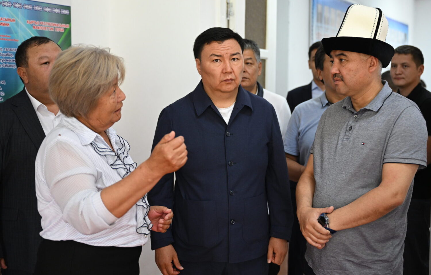 ЖК төрагасы Кеминдеги эскилиги жеткен мектепти барып көрдү