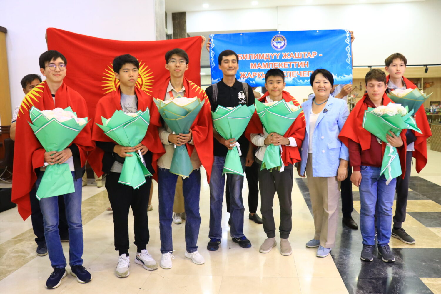 ДОГДУРКҮЛ КЕНДИРБАЕВА: “БАЛДАРДЫН ӨНҮГҮШҮНӨ АЯНБАЙ ИНВЕСТИЦИЯ САЛУУ КЕРЕК”