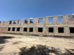 Манас айылындагы лицейге 500 орундуу кошумча корпус курулууда