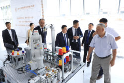 ОшМУ робототехника багытындагы адистерди даярдайт