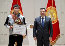 Президент олимпиаданын жеңүүчүлөрүн куттуктады