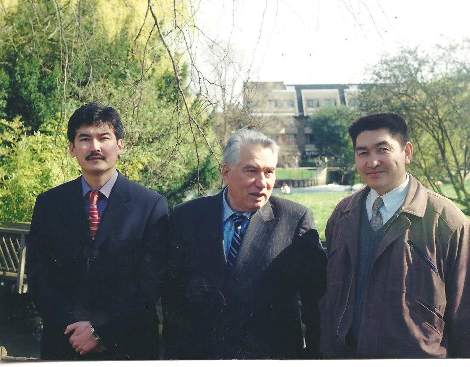 Кыргыз эл жазуучусу Арслан Капай уулунун керемет чыгармачылыгы