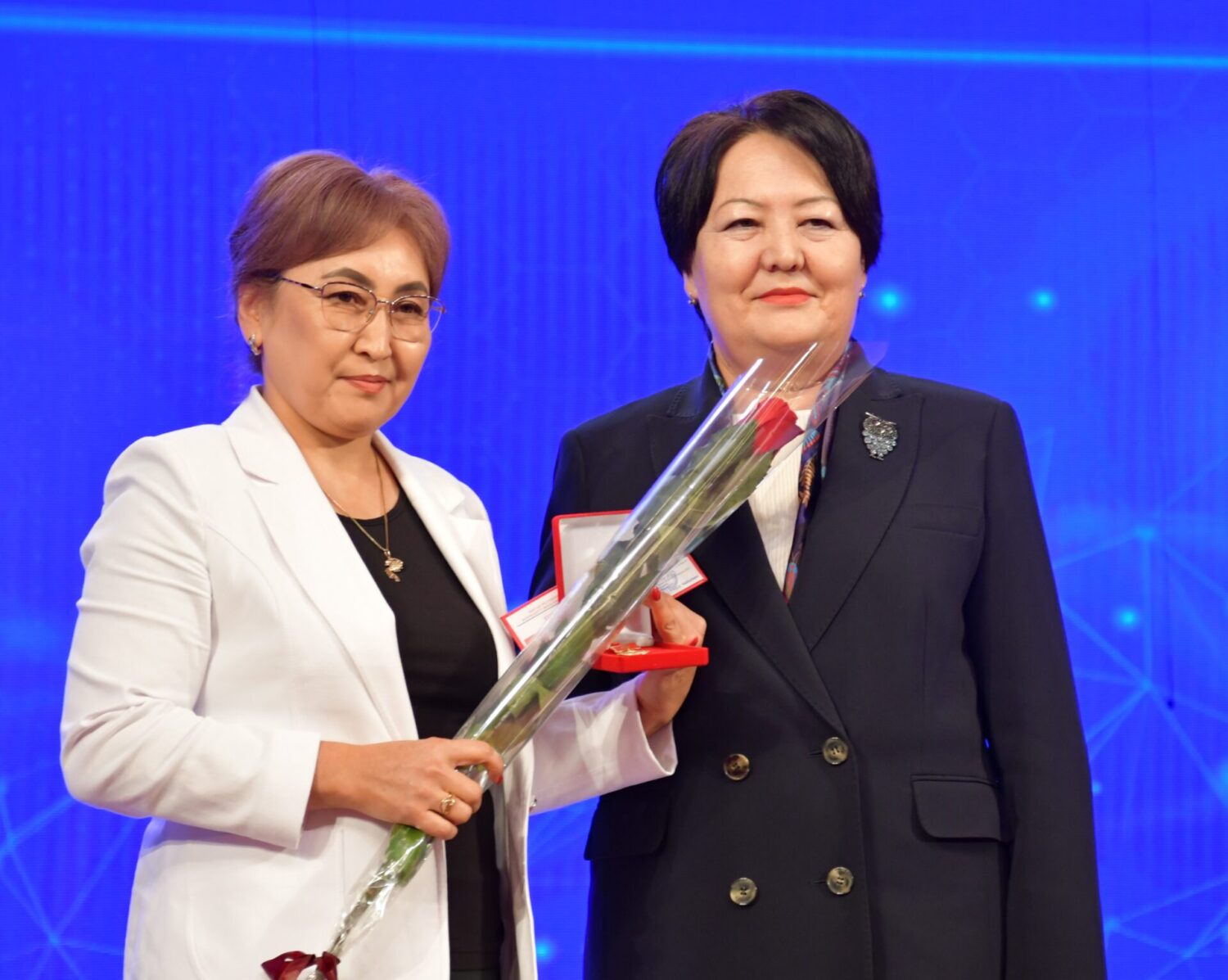 Кыргыз мамлекеттик техникалык университет 70 жылдыгын белгилеп жатат