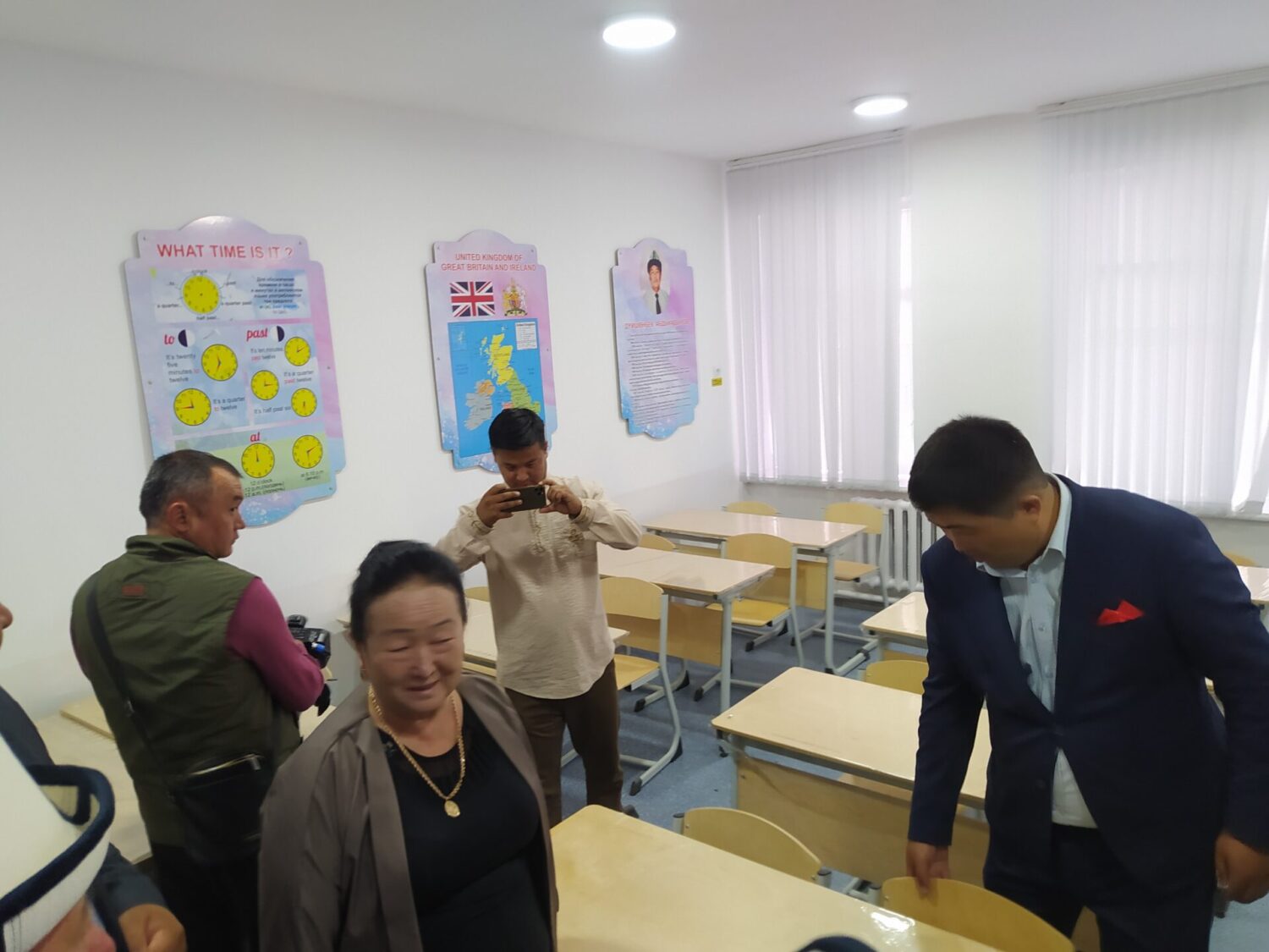 САДОВОЕ АЙЫЛЫНДАГЫ САЛТАНАТ