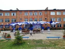 САДОВОЕ АЙЫЛЫНДАГЫ САЛТАНАТ