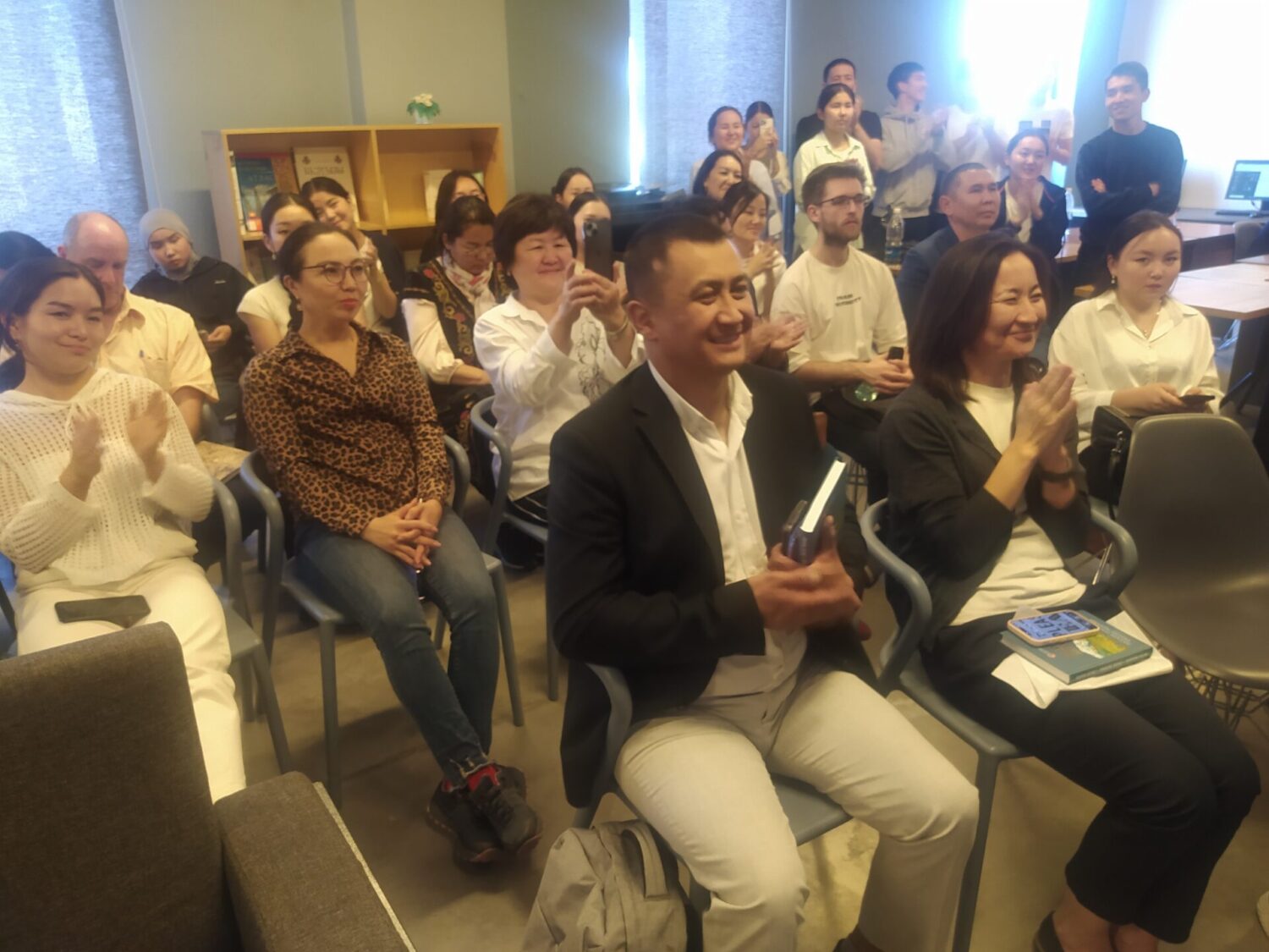 ЭНЕ ТИЛГЕ ЭСЕПСИЗ САЛЫМ