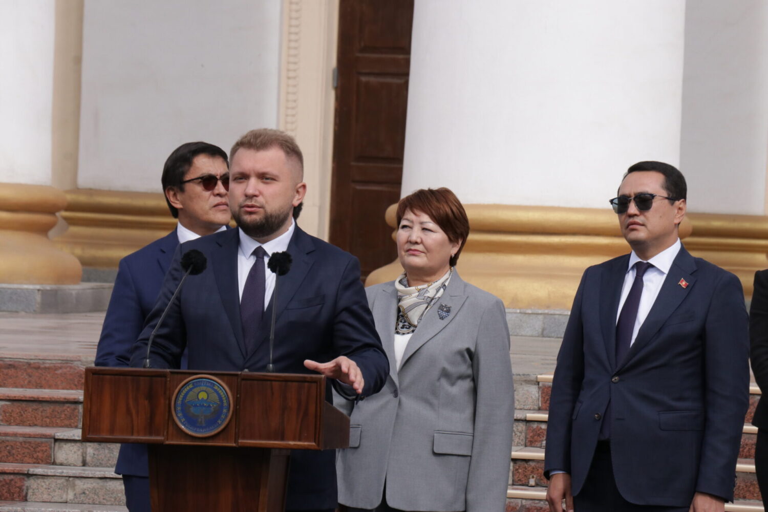 Кызматташуу: мектептерге дагы 50 автобус