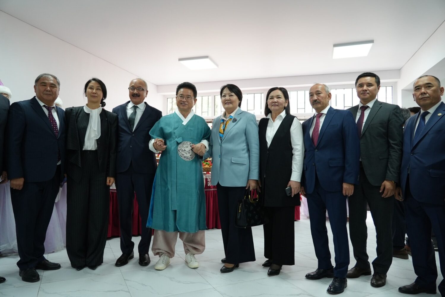 КМУ КОРЕЯ МЕНЕН КЫЗМАТТАШТЫГЫН ЧЫҢДООДО