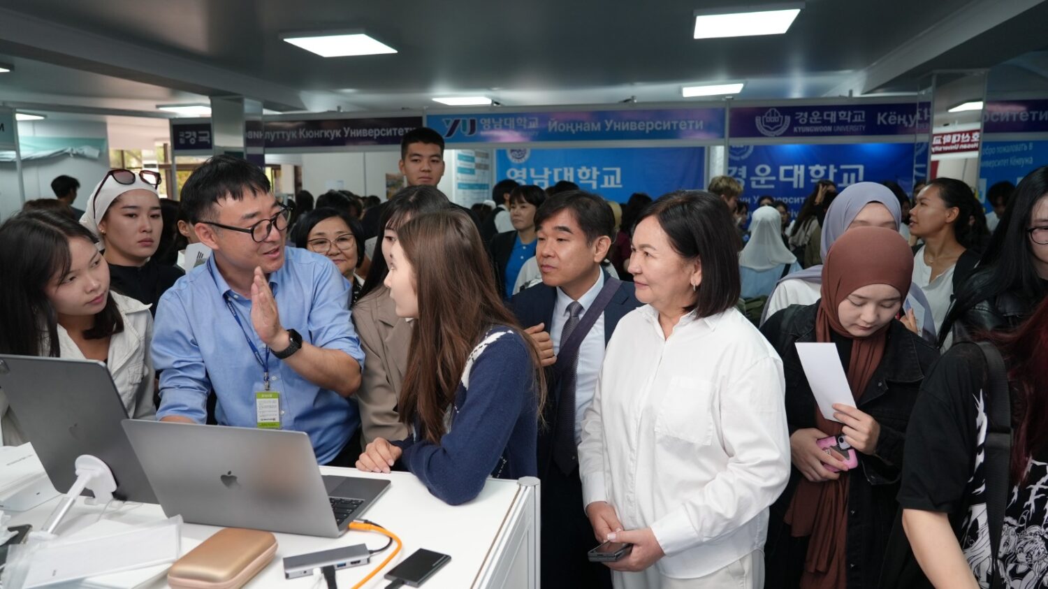 КМУ КОРЕЯ МЕНЕН КЫЗМАТТАШТЫГЫН ЧЫҢДООДО